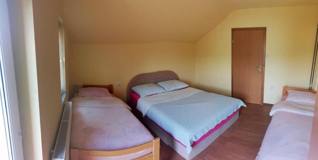 Apartmani Scit Prozor Buitenkant foto